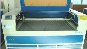 雙頭激光切割機(jī) 深圳成馳激光的高效機(jī)電解決方案